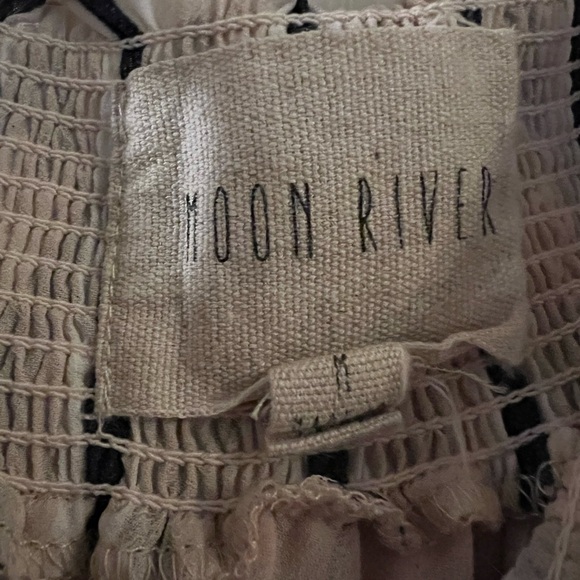 Moon River Romper - Picture 4 of 5